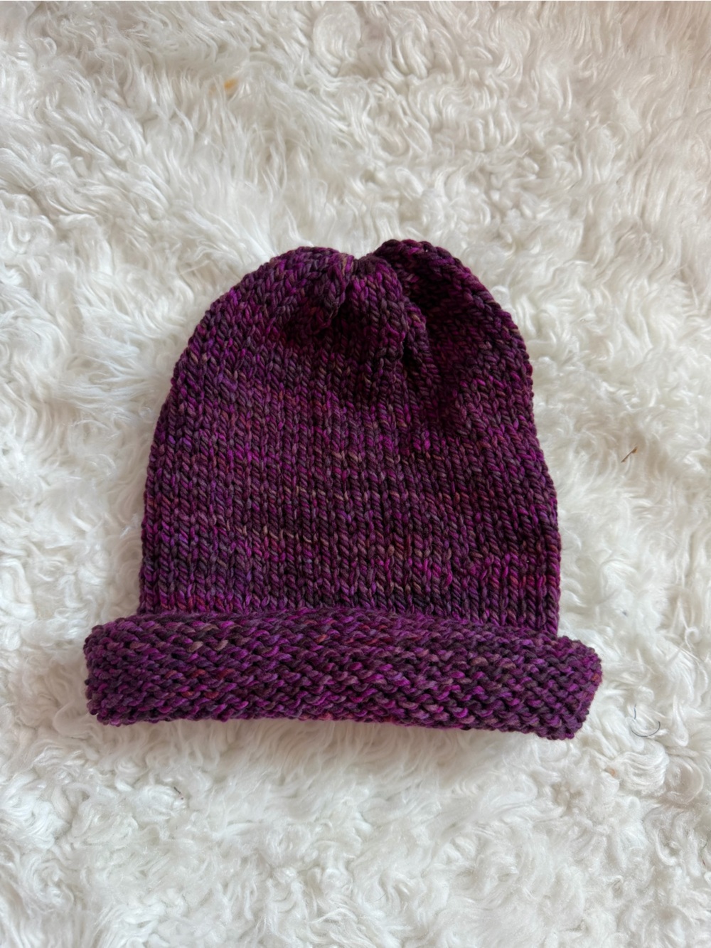 Handknit Beanie Hand dyed Merino Wool - BlackBerry Season #1